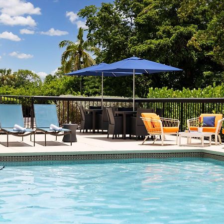 Hampton Inn Naples-Central Exterior foto