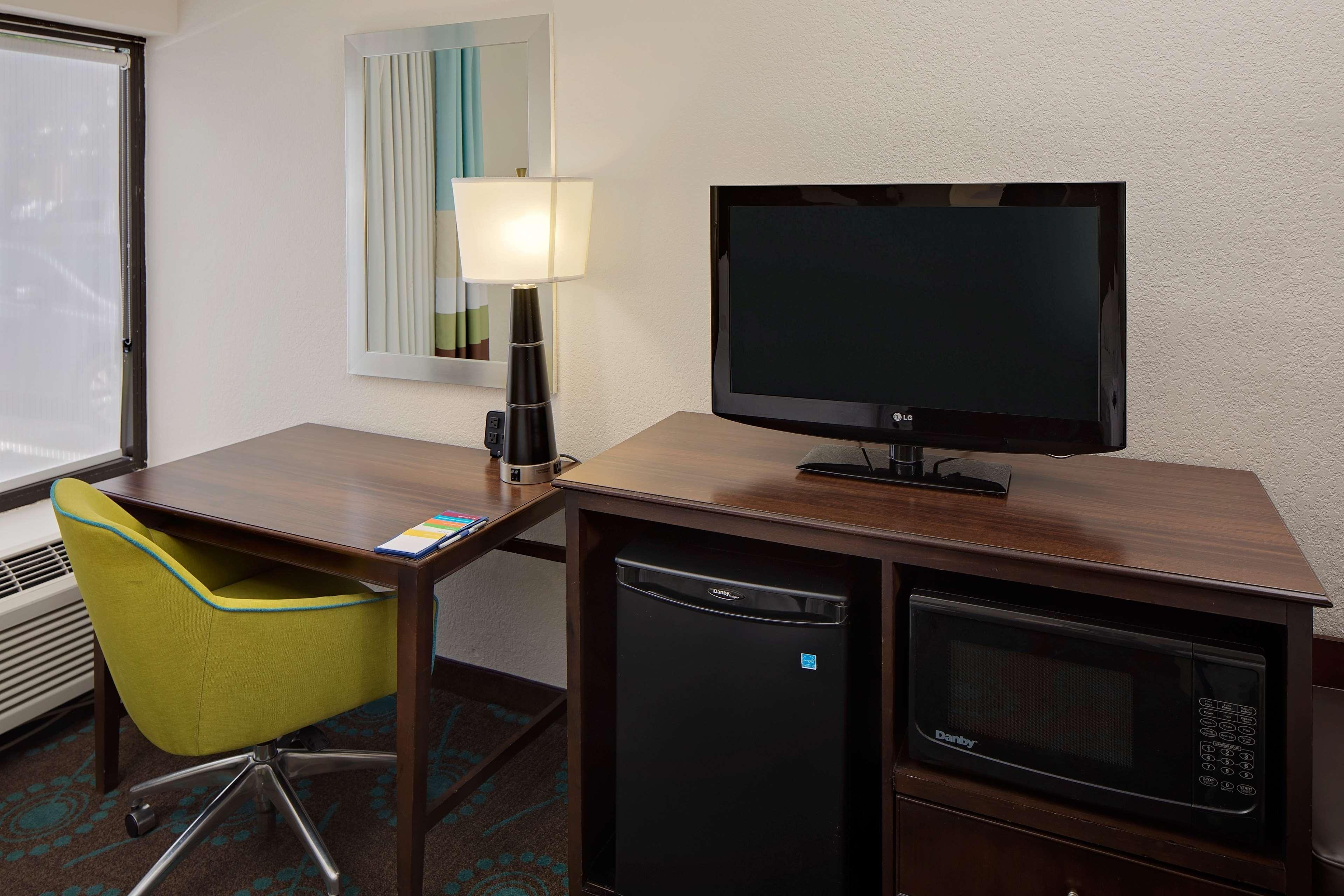 Hampton Inn Naples-Central Exterior foto