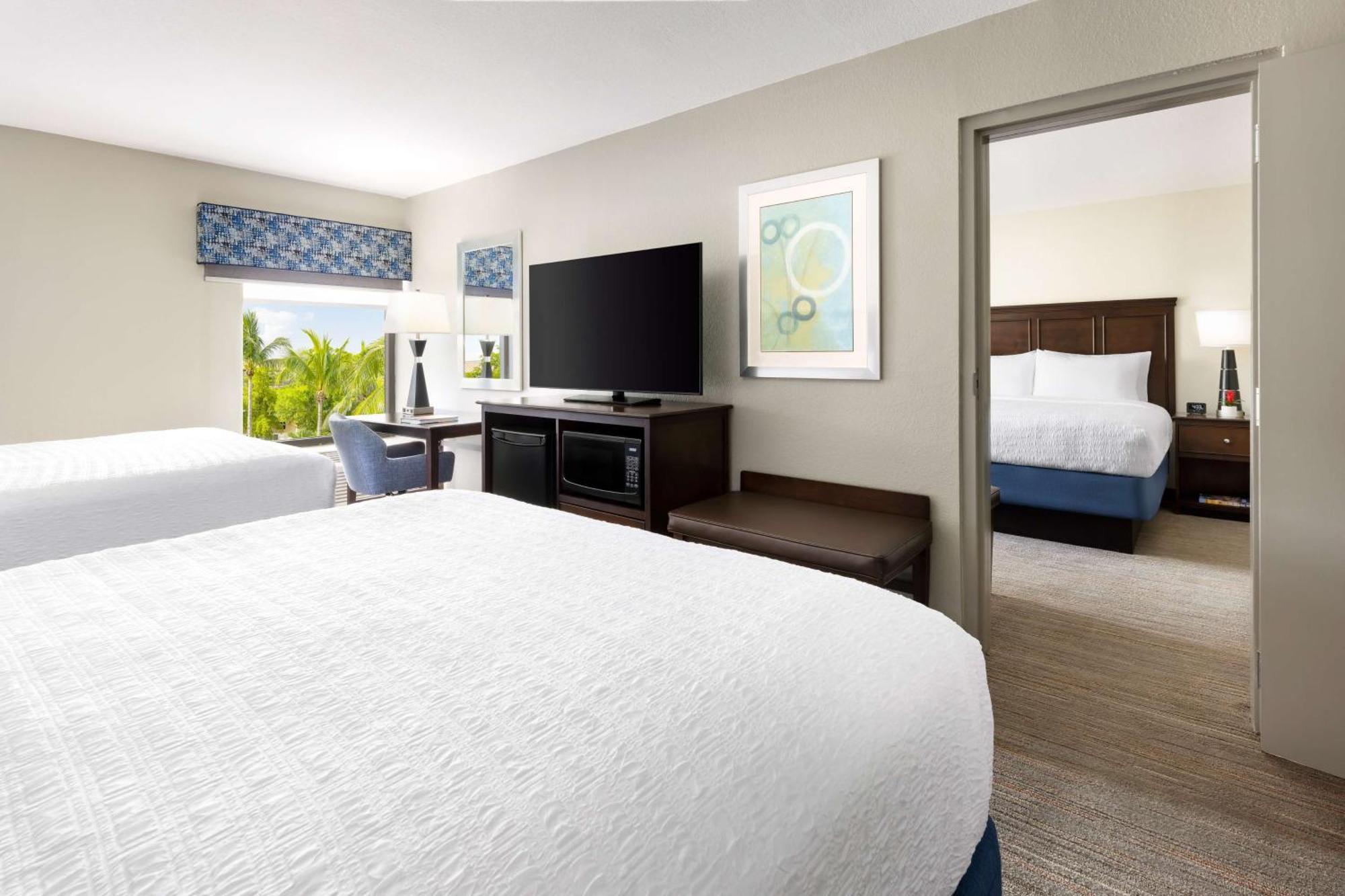 Hampton Inn Naples-Central Exterior foto