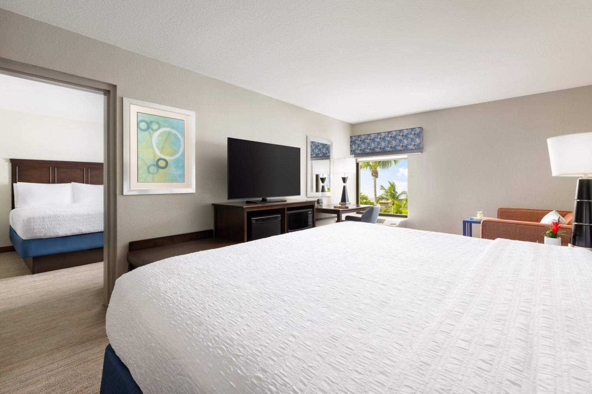 Hampton Inn Naples-Central Exterior foto
